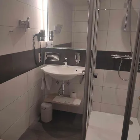 Gruener Baum ホテル