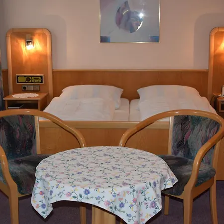 巴姆格鲁奈酒店 奈拉