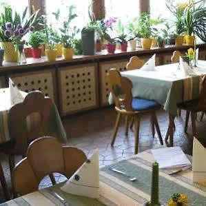 巴姆格鲁奈酒店 酒店